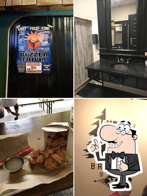 Mirror Lake IPA by Knotty Pine Brewing