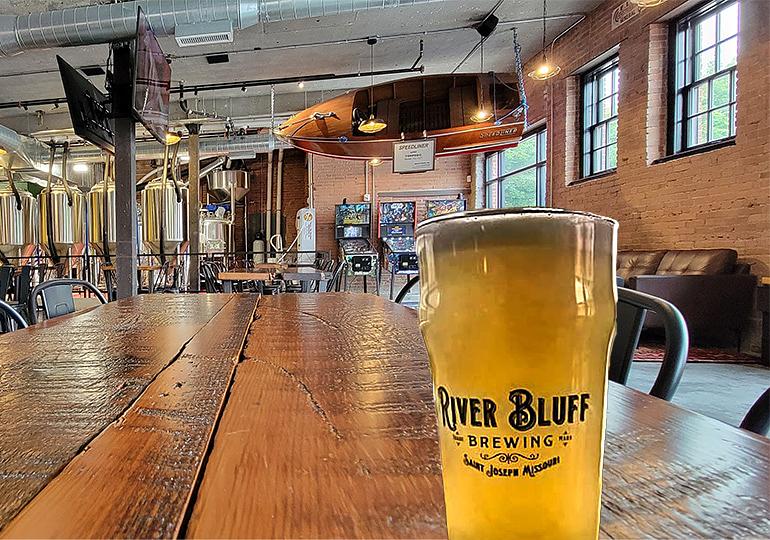 Bluff Session IPA by River Bluff Brewing