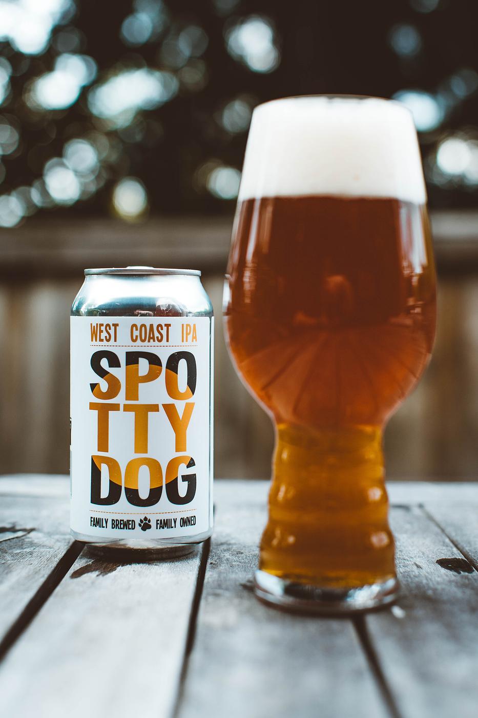 West Coast IPA by Spotty Dog Brewery