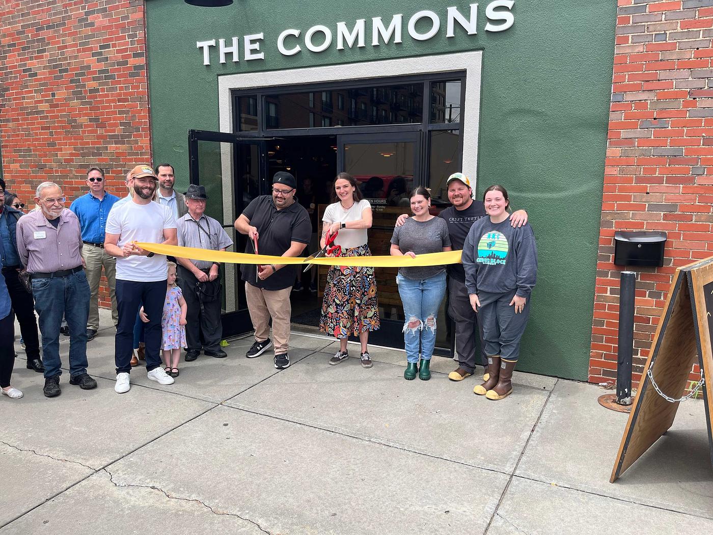 Commons IPA by Cinder Block Brewery